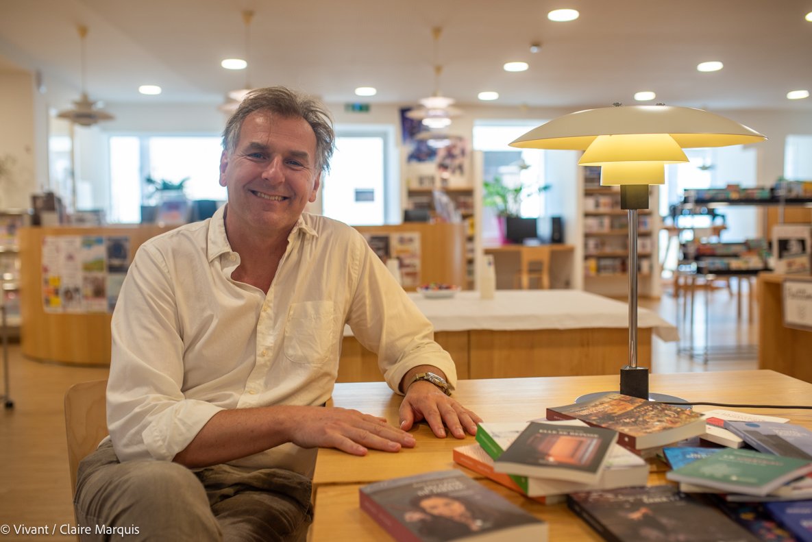 guillaume wallut présente des livres de ses éditions