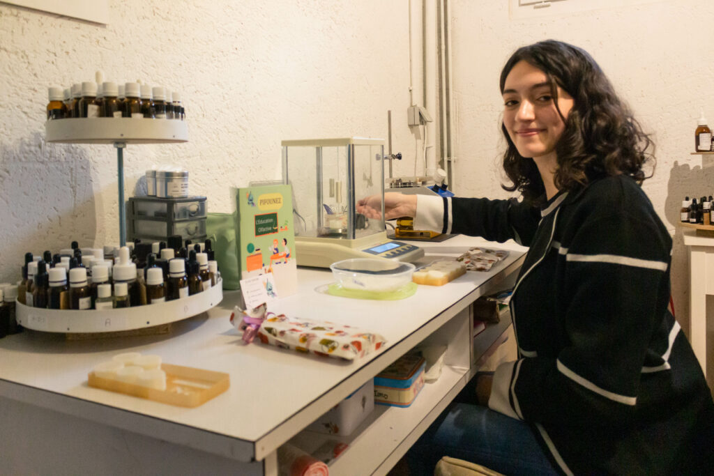 PifOuNez : Préparation en laboratoire des kits d’éducation olfactive