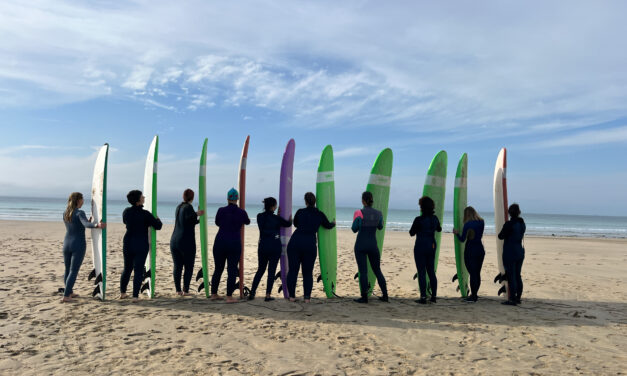 Surf thérapie : « Je sens que mon corps renaît » 